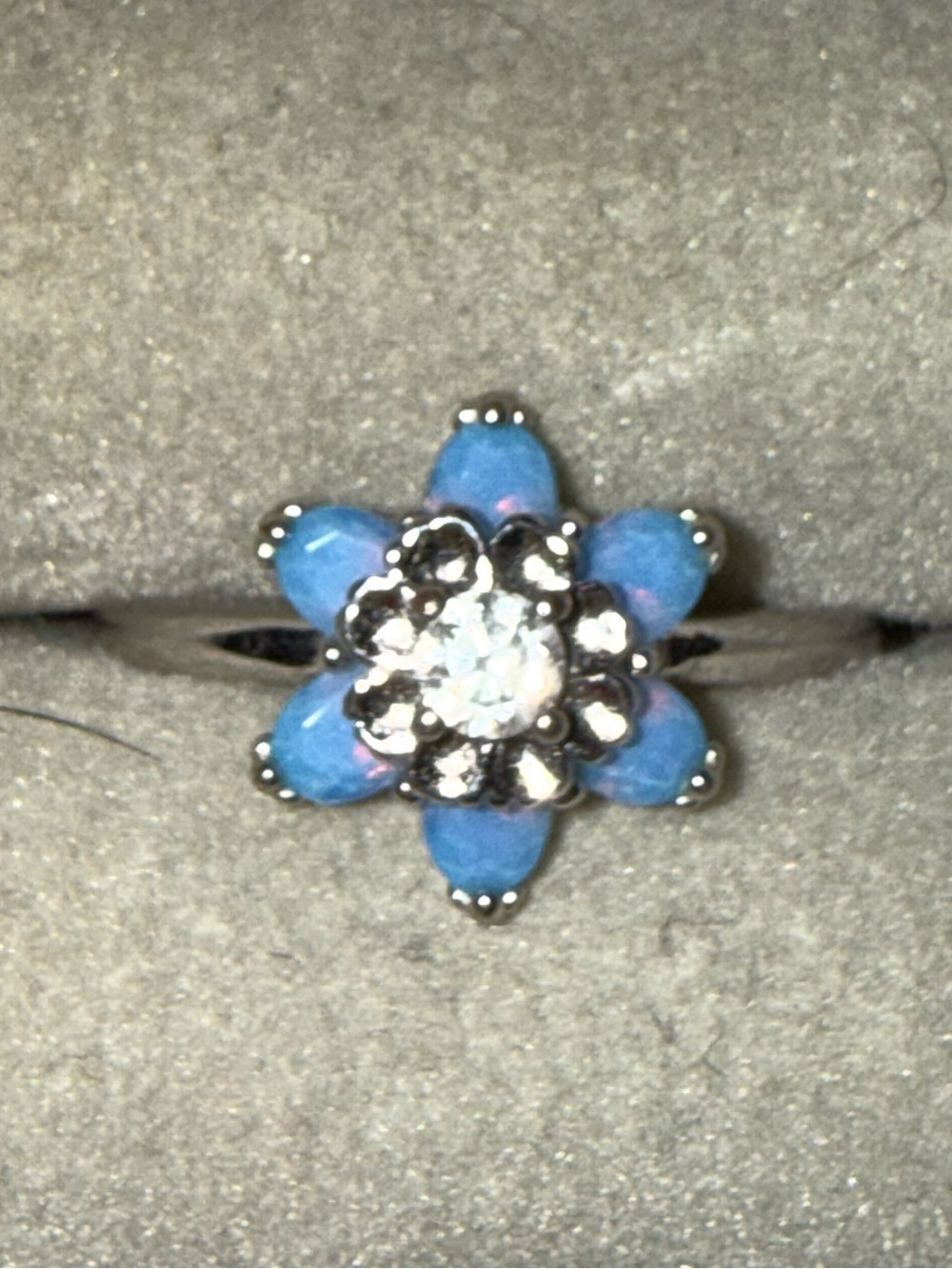 Kendra Scott Blue Flower Crystal Ring - Women Jewelry